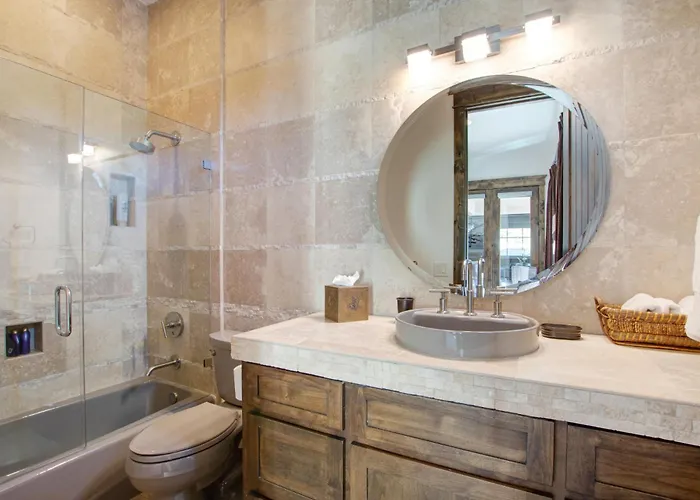 Holiday home Private Pool & Hot Tub, Retreat - Large Luxury Smart